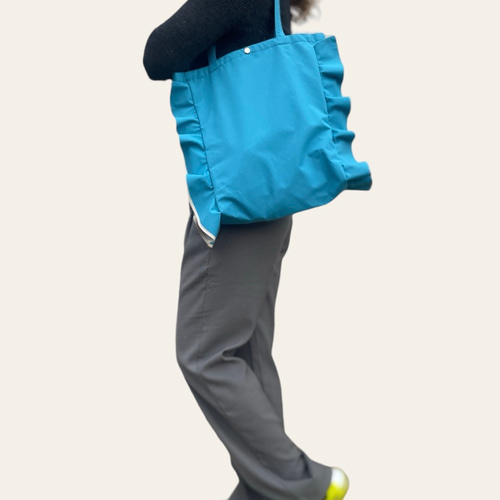 マチ付フリルトートバッグ（ナイロン）】/6B0124 トートバッグ LAMRON