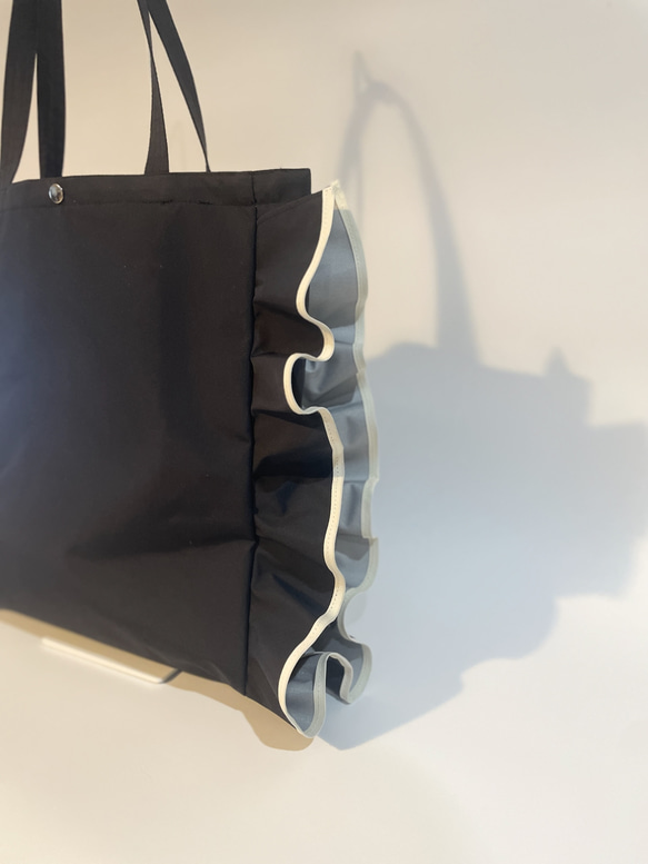 マチ付フリルトートバッグ（ナイロン）】/6B0124 トートバッグ LAMRON