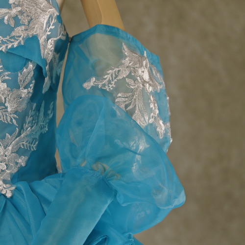 送料無料！カラードレス ブルー 上質オーガンジー ホルターネック  