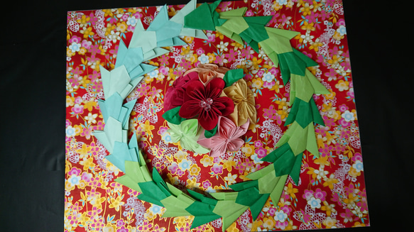 龍梅折り紙飾り 1枚目の画像