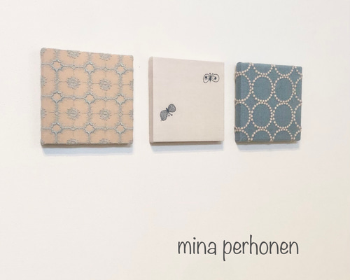 ミナペルホネン　ファブリックパネル　インテリア　タンバリン　ブラウン　プレゼント ミナ ペルホネンの生地”tambourine””を使った「置いても使える
