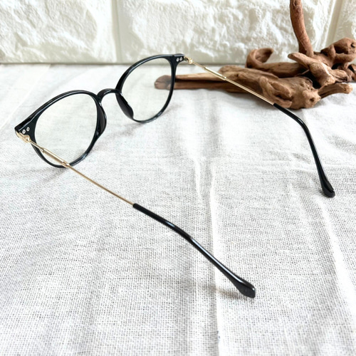 進化系PC伊達メガネ　『Ⓜ️ブルメガ』（漆の鏡) 進化系PC伊達メガネ 『Ⓜ️ブルメガ』（漆の鏡) Amazon.co.jp: [KIKUGO