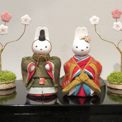 名入れ対応【福福うさぎ 雛人形】ひなまつり 正絹縮緬 春 コンパクト