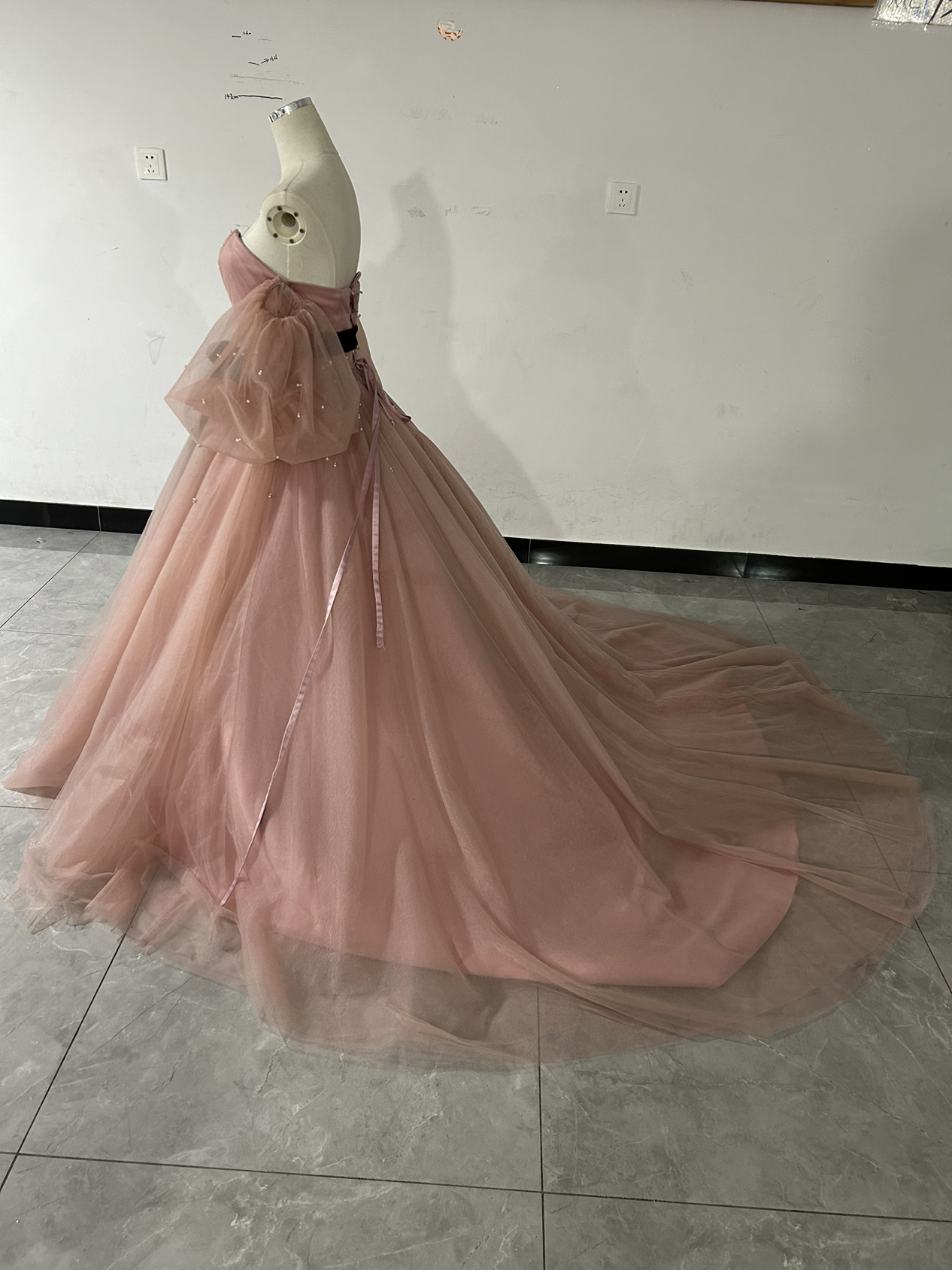 可愛い パーティードレス ピンク 取り外し袖 ベアトップ サッシュベルト パール 憧れのドレス 花嫁