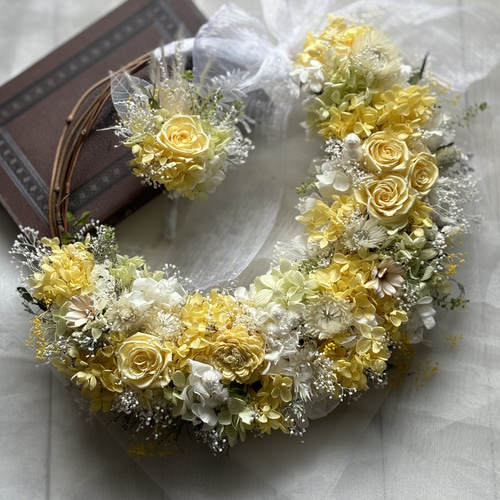 レモンイエロー ローズとアジサイのリースブーケ プリザーブドフラワー