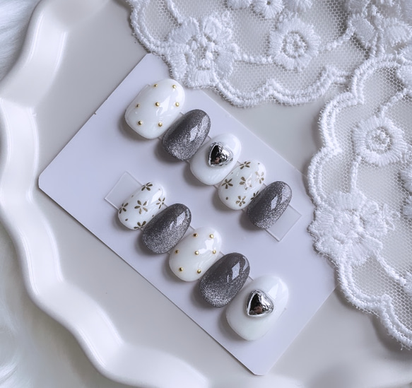 現品】 60 ネイルチップ ホワイト シルバー マグネット ミラー ハート