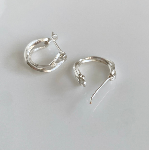 [2 件式耳環耳環套裝] silver925 三重對角線無扣耳環 第10張的照片