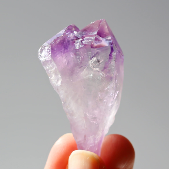 アメジスト ポイント 原石 単結晶 希少 紫水晶 鉱物 天然石 水晶 9枚目の画像