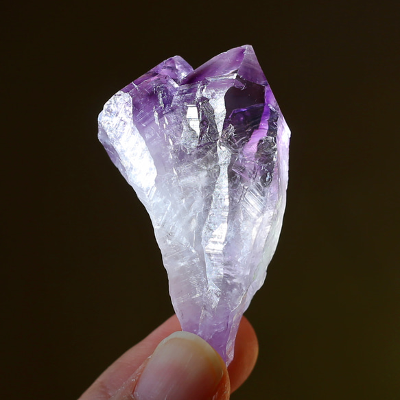 アメジスト ポイント 原石 単結晶 希少 紫水晶 鉱物 天然石 水晶 15枚目の画像