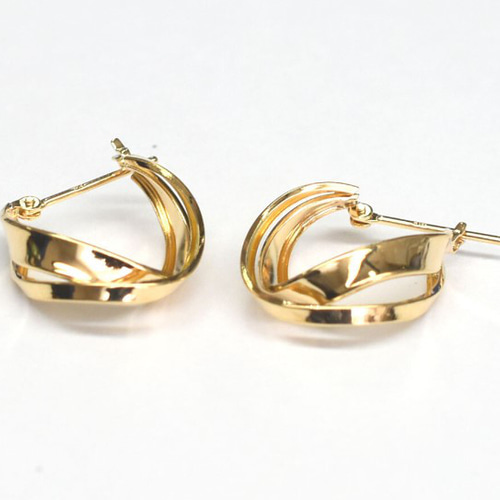 地金*18金【変形2連フープピアス】Yゴールド K18刻印入 新品 地金*18金【変形2連フープピアス】Yゴールド K18刻印入 新品
