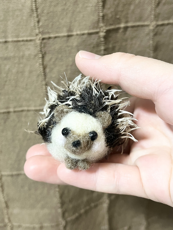 ハリネズミ 羊毛フェルト 〜受注制作〜 羊毛フェルト モカ&ラテ ハリネズミ 羊毛フェルト 〜受注制作〜 羊毛フェルト モカ&ラテ