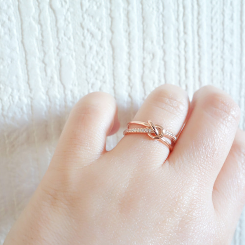 新作 シンプル 18K 高品質 繊細 上品 人気 大人女子 結び目 新作 シンプル 18K 高品質 繊細 上品 人気 大人女子 結び目