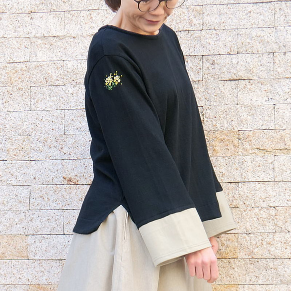 吸睛的手工刺繡含羞草洋裝 * 喇叭袖 * 寬鬆版型 * 手工裁剪縫製 * 黑色 第3張的照片