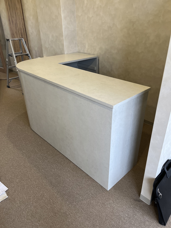 石っぽいカウンター　レジカウンター　Rカウンター 