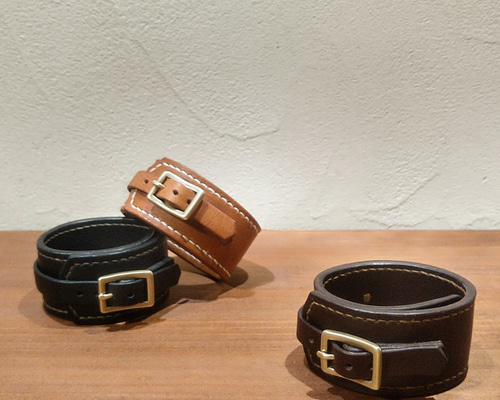 ハンドクラフト ARTS&CRAFTS 本革レザーベルト バングル バッグ 鞄