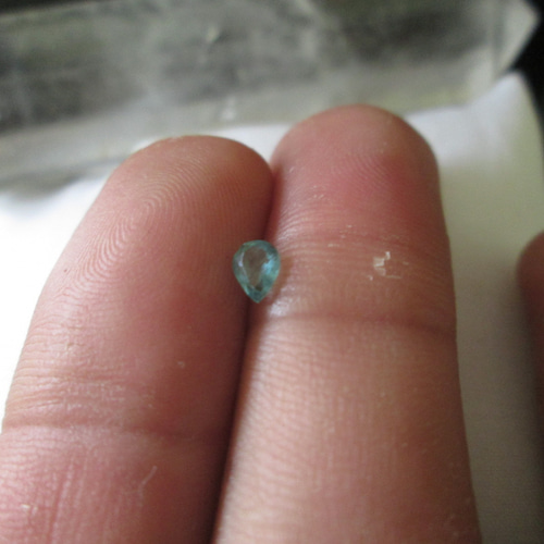 N.0003 パライバトルマリン・ルース 高品質なブラジル産 0.15Ct 斬新な  