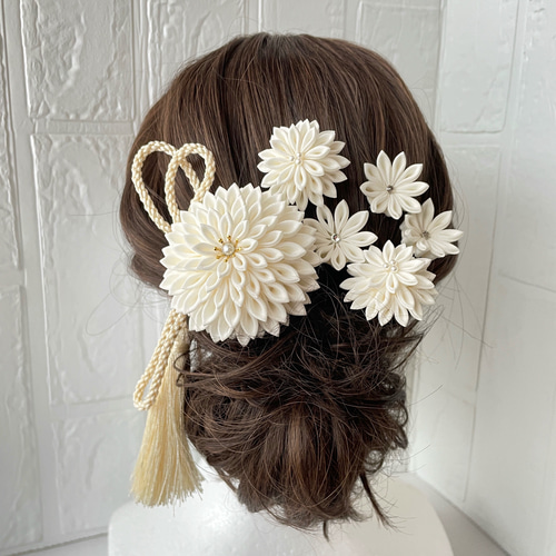 レオン様ご注文　お姫様みたい！つまみかんざし つまみ細工 髪飾り レオン様ご注文 お姫様みたい！つまみかんざし つまみ細工 髪飾り