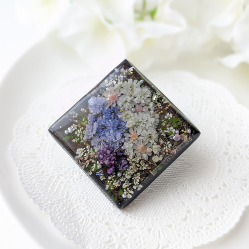 ハンドメイドレジンヘアゴム・ブローチ・ネックレス・ホルダーNo.624 レジンヘアゴム・ポニーフック・ブローチ・ネックレス・ホルダー