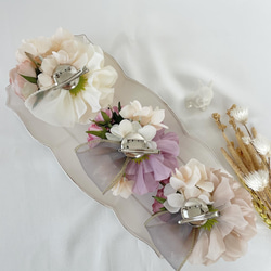ダリアとカップ咲きローズのふんわり春色コサージュ 6枚目の画像