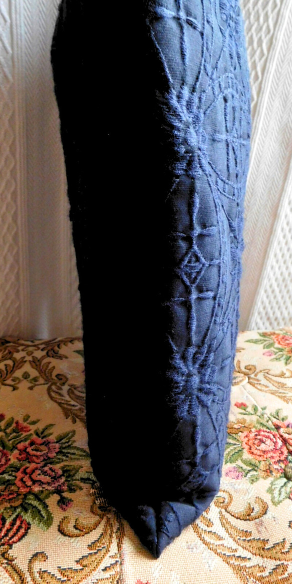 【大人フォーマル2024】A4が入るアラベスク柄の刺繍バッグ　ミッドナイトブルー　 5枚目の画像