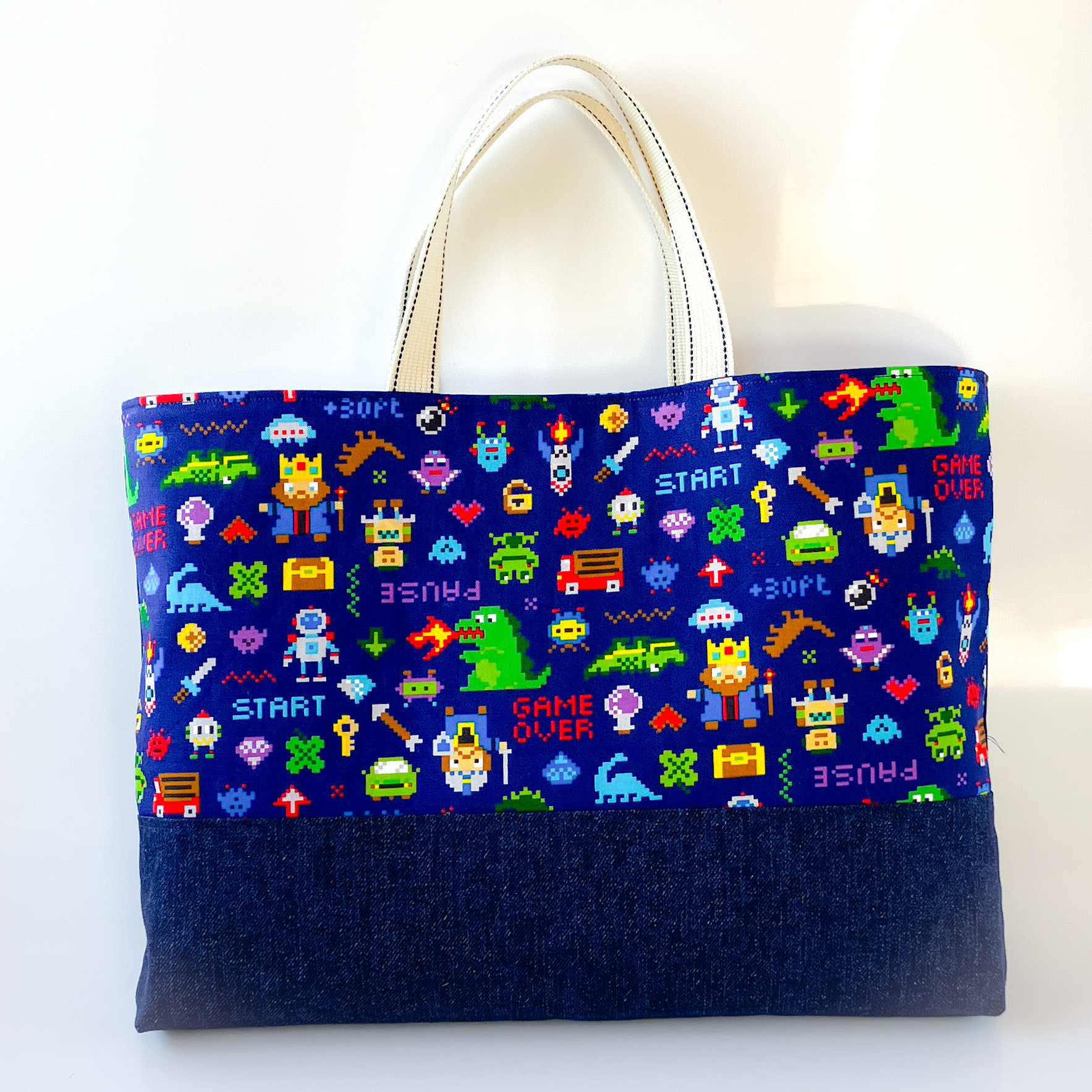 持ち手付き巾着袋 上靴入れ お道具袋 黒ゲームピクセルドット柄×グリーン