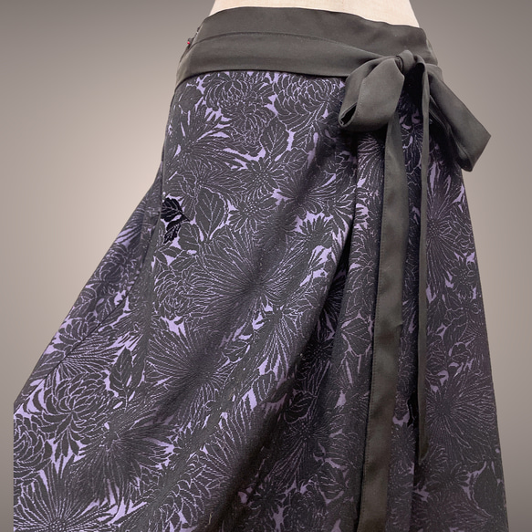 アクセントカラー スカート フォーマル 着物リメイク ウエストゴム フリーサイズ W55〜100 黒紫 B60118 4枚目の画像
