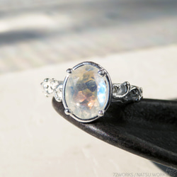 ホワイト ラブラドライト リング / White Labradorite Ring 5枚目の画像