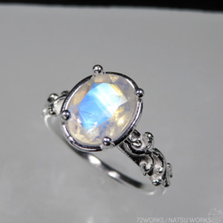 ホワイト ラブラドライト リング / White Labradorite Ring 3枚目の画像