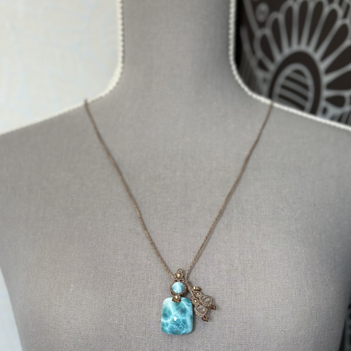 麗心』高品質ラリマーのマクラメペンダント ネックレス・ペンダント