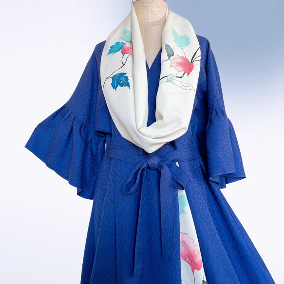 花柄カシュクールアクセントカラー ワンピース ストール付き 正絹 上質 着物リメイク 和柄 フリーサイズ青 A60108 6枚目の画像