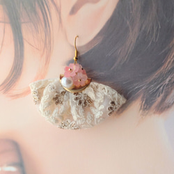 桜　インド刺繍リボンの耳飾り 4枚目の画像