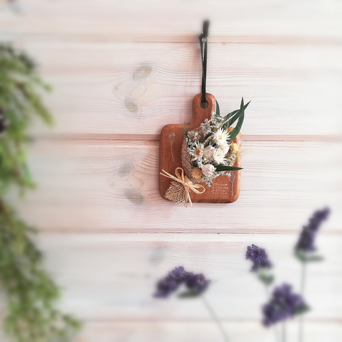 ドライフラワーブーケのナチュラルな壁かざり(シャイニーホワイト