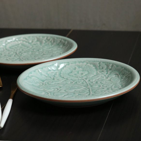 タイ セラドン焼 小皿 花柄のお皿 20cm 陶磁器 celadon-010 2枚目の画像