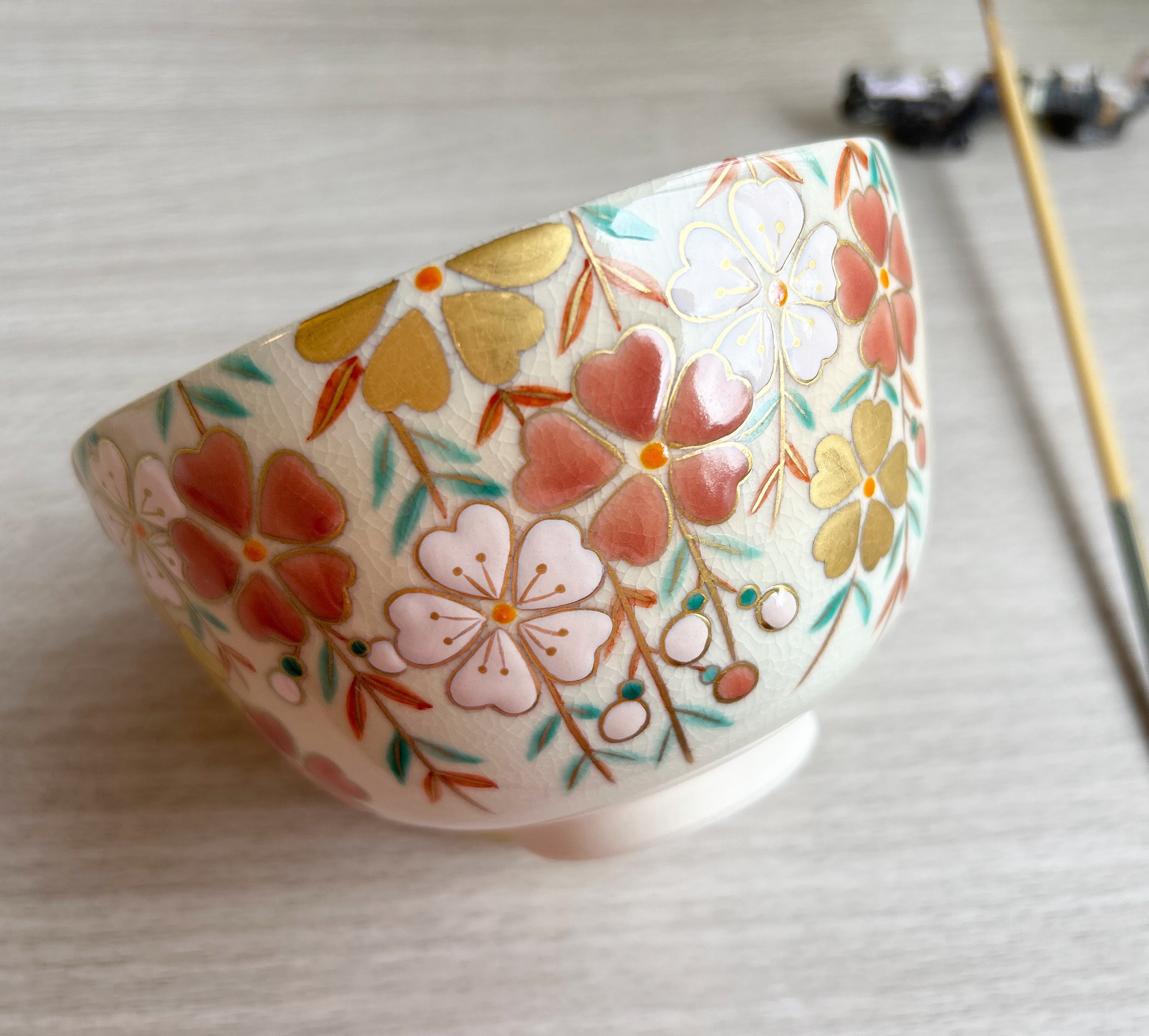 金彩色絵　枝垂れ桜　抹茶茶碗