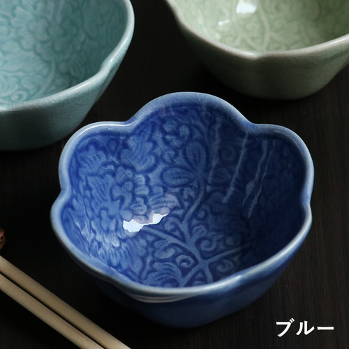 タイ セラドン焼 小鉢 花柄のお皿 陶磁器 celadon-013 お椀 タイ セラドン焼 小鉢 花柄のお皿 陶磁器 celadon-013 お椀