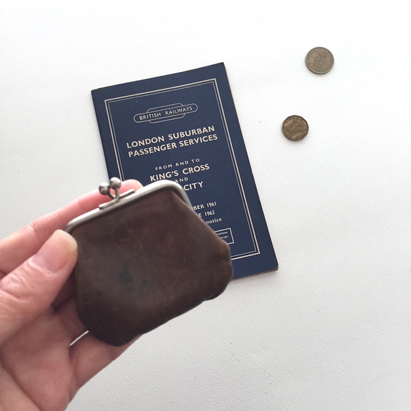 イギリス製ビンテージレザー財布　革の財布　レザーウォレット　英国　フランス　革もの 1枚目の画像