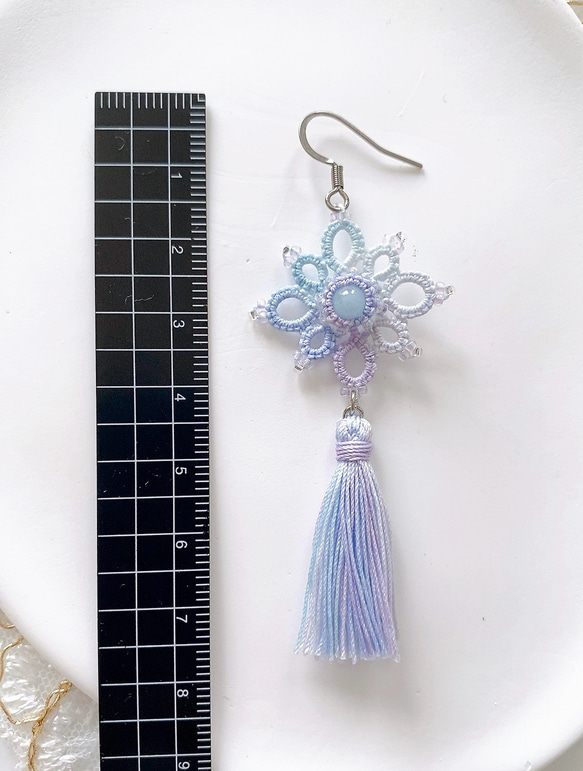 揺れるタッセル　　パステルグラデーション　タティングレースピアス　イヤリング　　アクアマリン 7枚目の画像