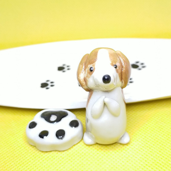 ビーグル犬（レッド&ホワイト）お香立て（犬） 1枚目の画像