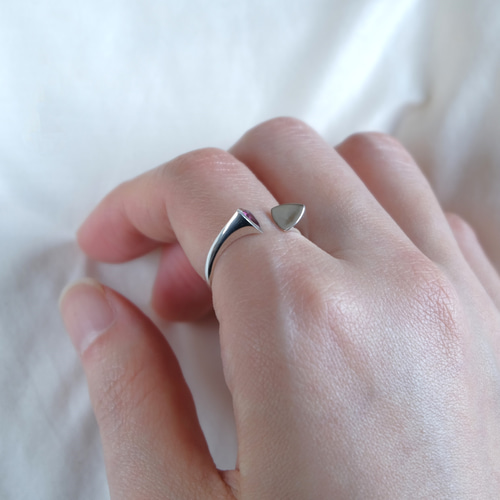 garnet triangle ring 天然石ロードライトガーネット 三角 シルバー