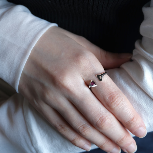 garnet triangle ring 天然石ロードライトガーネット 三角