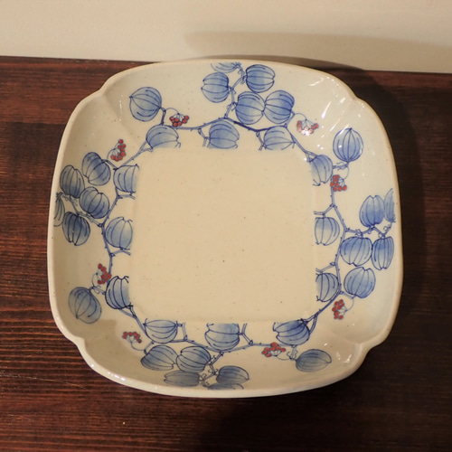 陶器 染付赤絵角皿 サルトリイバラ紋 中皿 さとうとうき 通販 17223577