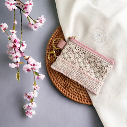 桜ピンク/インド刺繍×帆布★キーホルダー付きフラットポーチ/マルチケース 3枚目の画像