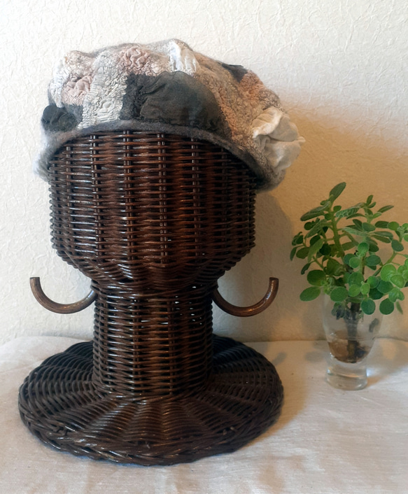 Pattiworkベレー帽　ナチュラルカラー　<インド綿・羊毛フェルト> 4枚目の画像