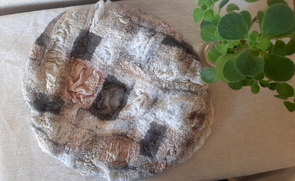 Pattiworkベレー帽　ナチュラルカラー　<インド綿・羊毛フェルト> 16枚目の画像
