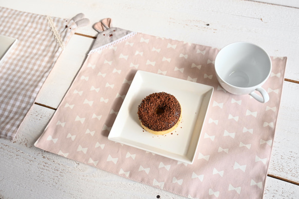 サイズ変更可♪うさちゃん リバーシブルランチョンマット（北欧×リボン