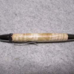 栃(トチ)　縮み杢　キヌカオイル仕上げ　回転式ロングパトリオットボールペン　 2枚目の画像