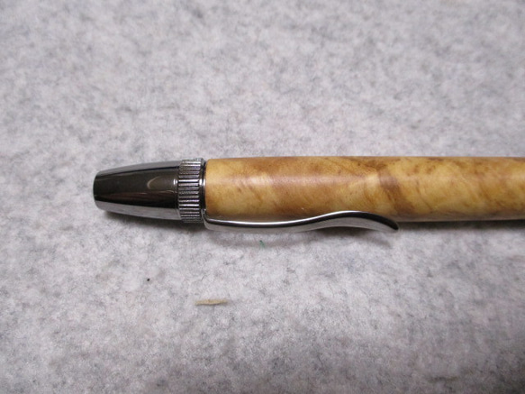 オリーブウッド　縮み杢入り　椿油仕上げ　回転式ロングパトリオットボールペン　　　 6枚目の画像