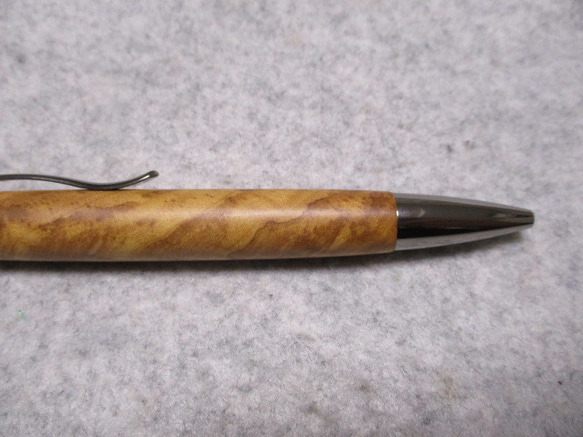 オリーブウッド　縮み杢入り　椿油仕上げ　回転式ロングパトリオットボールペン　　　 10枚目の画像