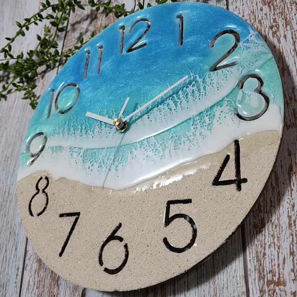 新作♦️海のアート時計 ボード 波 海 レジン アート ビーチ clock クロック 7枚目の画像