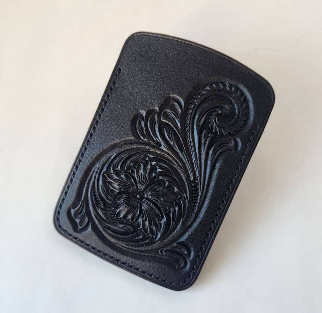 カービングパスケース9（カービング,黒,黒ステッチ）